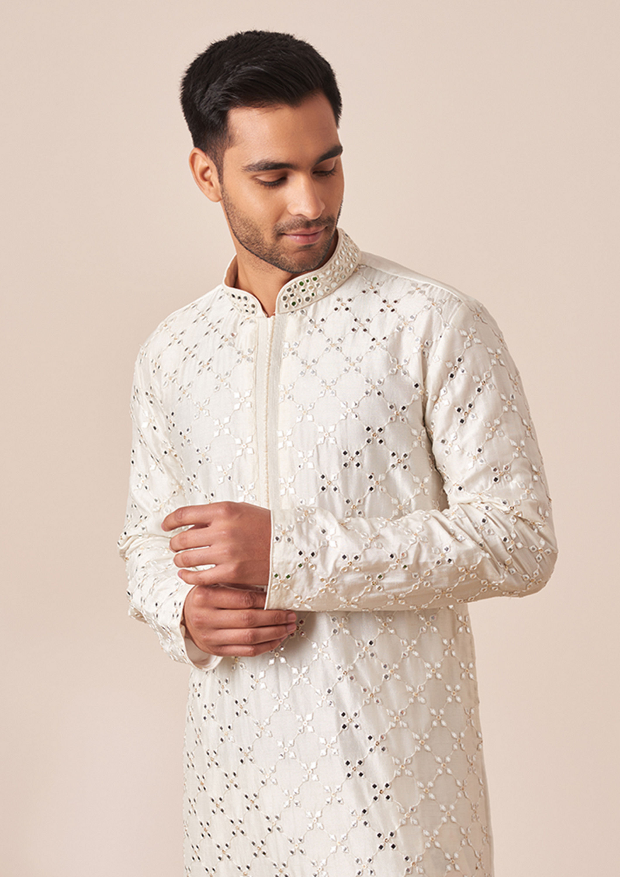 Twamev Men White Mirror Work Kurta Pajama image number 0