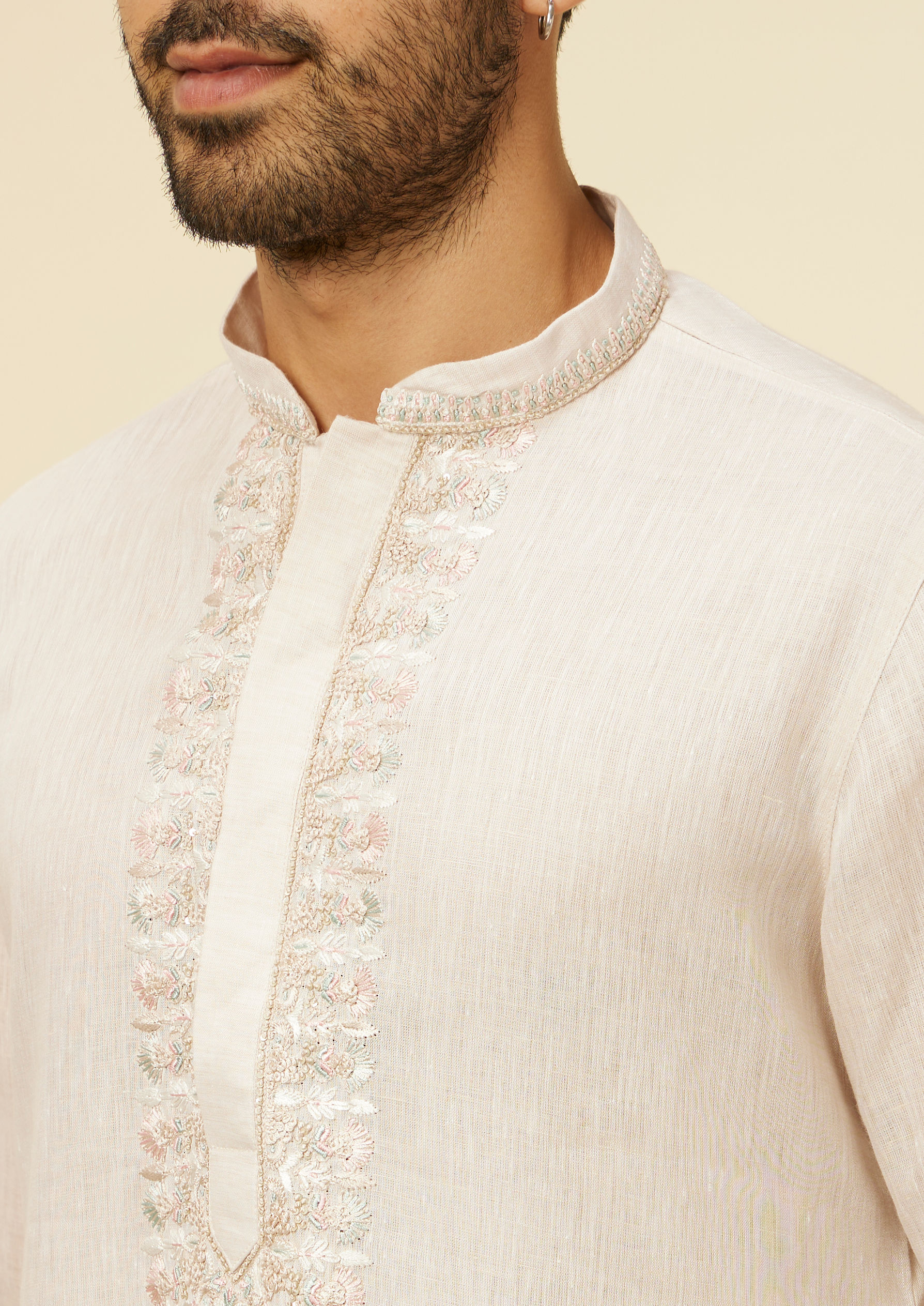 Twamev Men Beige Self Patterned Kurta Set