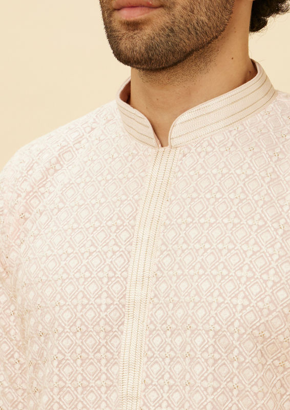 alt message - Twamev Men Rose Shadow Pink Chikankari Kurta image number 1