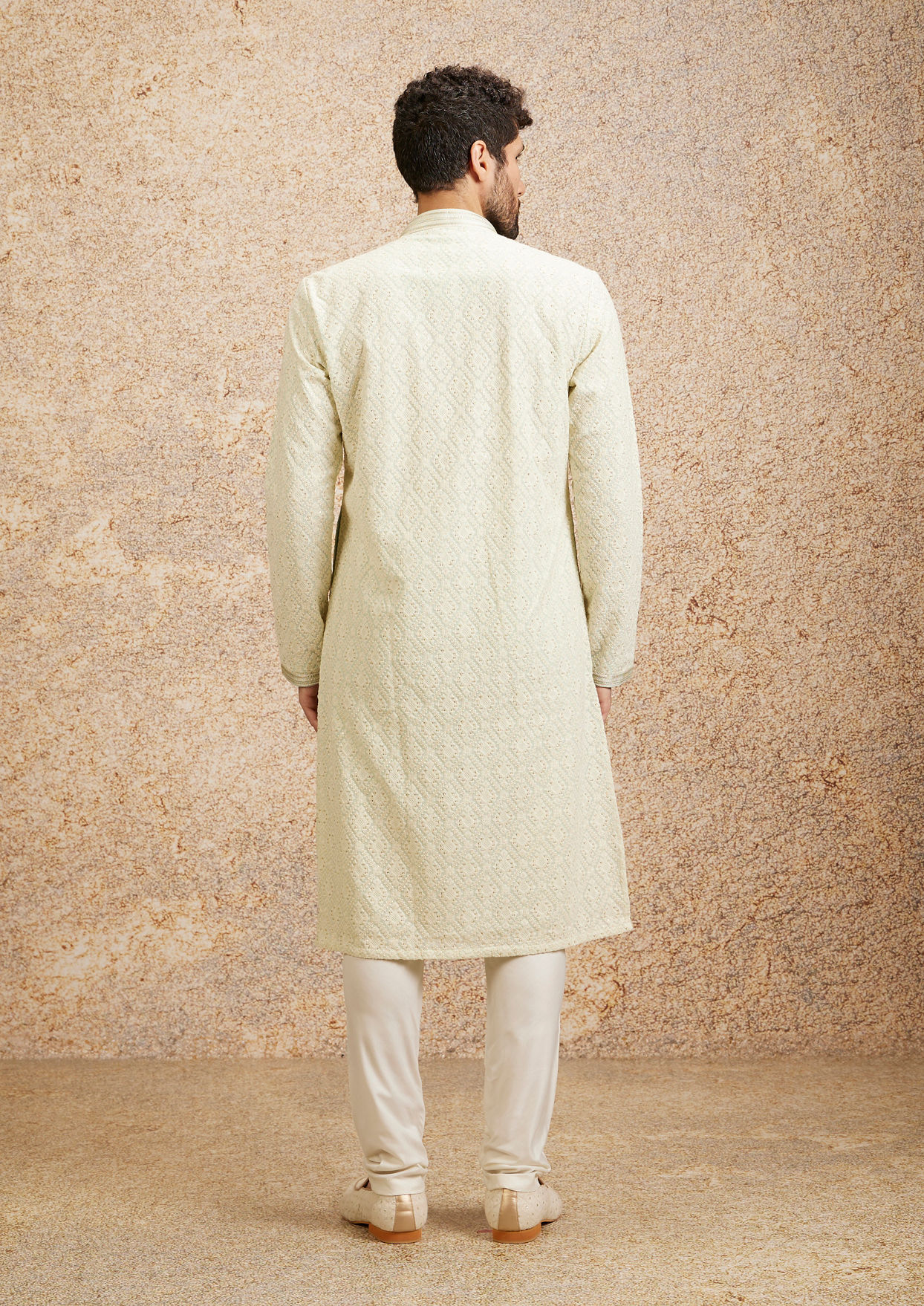 alt message - Twamev Men Pista Green Chikankari Kurta Set image number 4