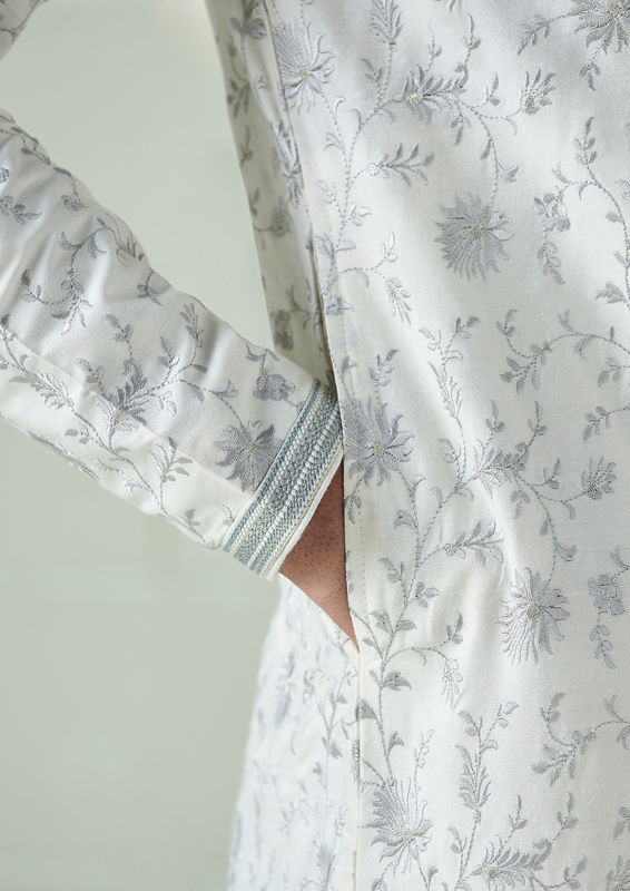 Twamev Men Off white and Silver grey Floral Design Kurta Set