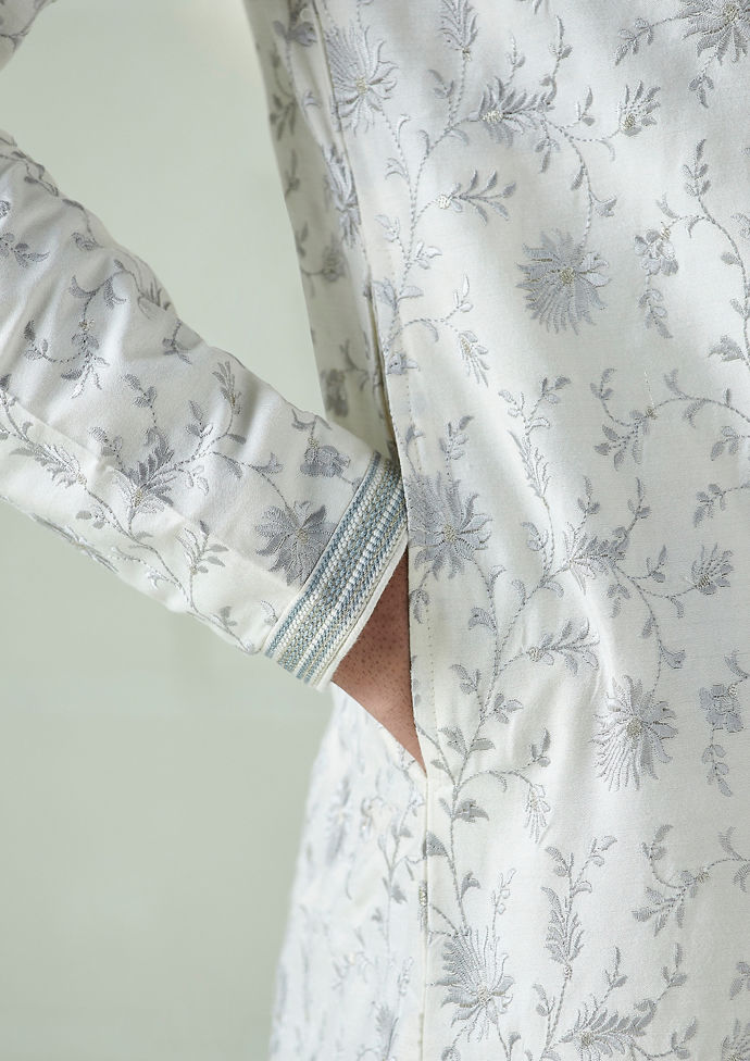Twamev Men Off white and Silver grey Floral Design Kurta Set