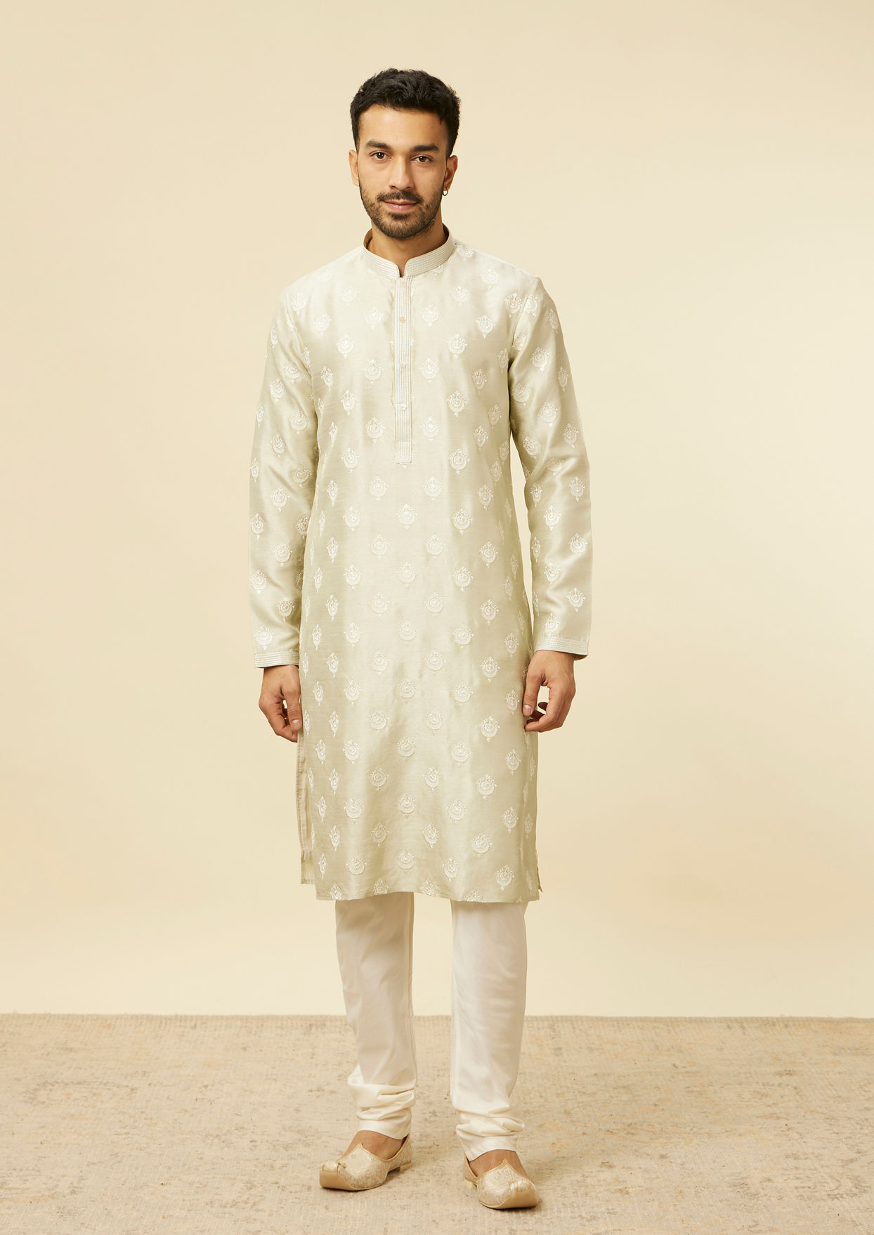 alt message - Twamev Men Pista Green Self Patterned Kurta Set image number 2