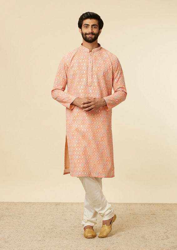 alt message - Twamev Men Peach Hexagonal Patterned Kurta Set image number 2