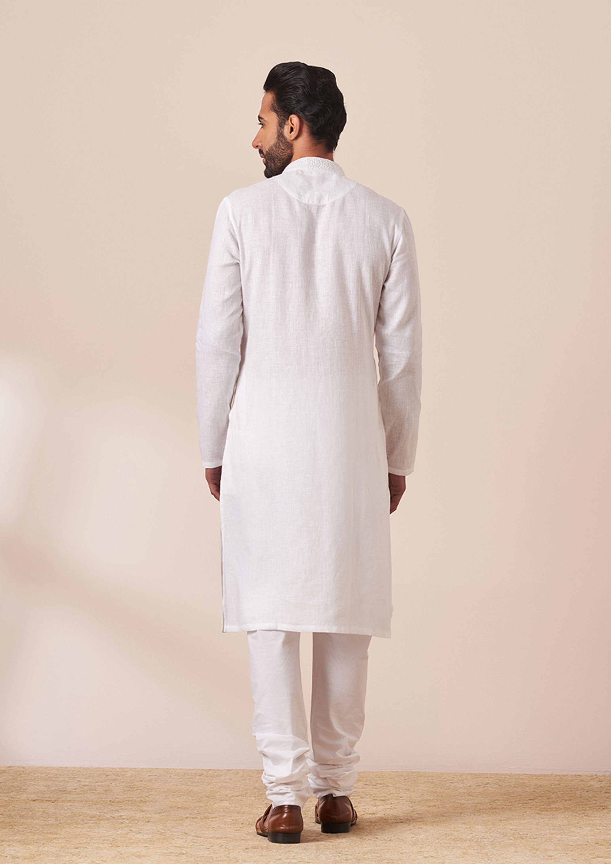 Twamev Men Sea Shell White Kurta Pajama with Kashmiri Neck