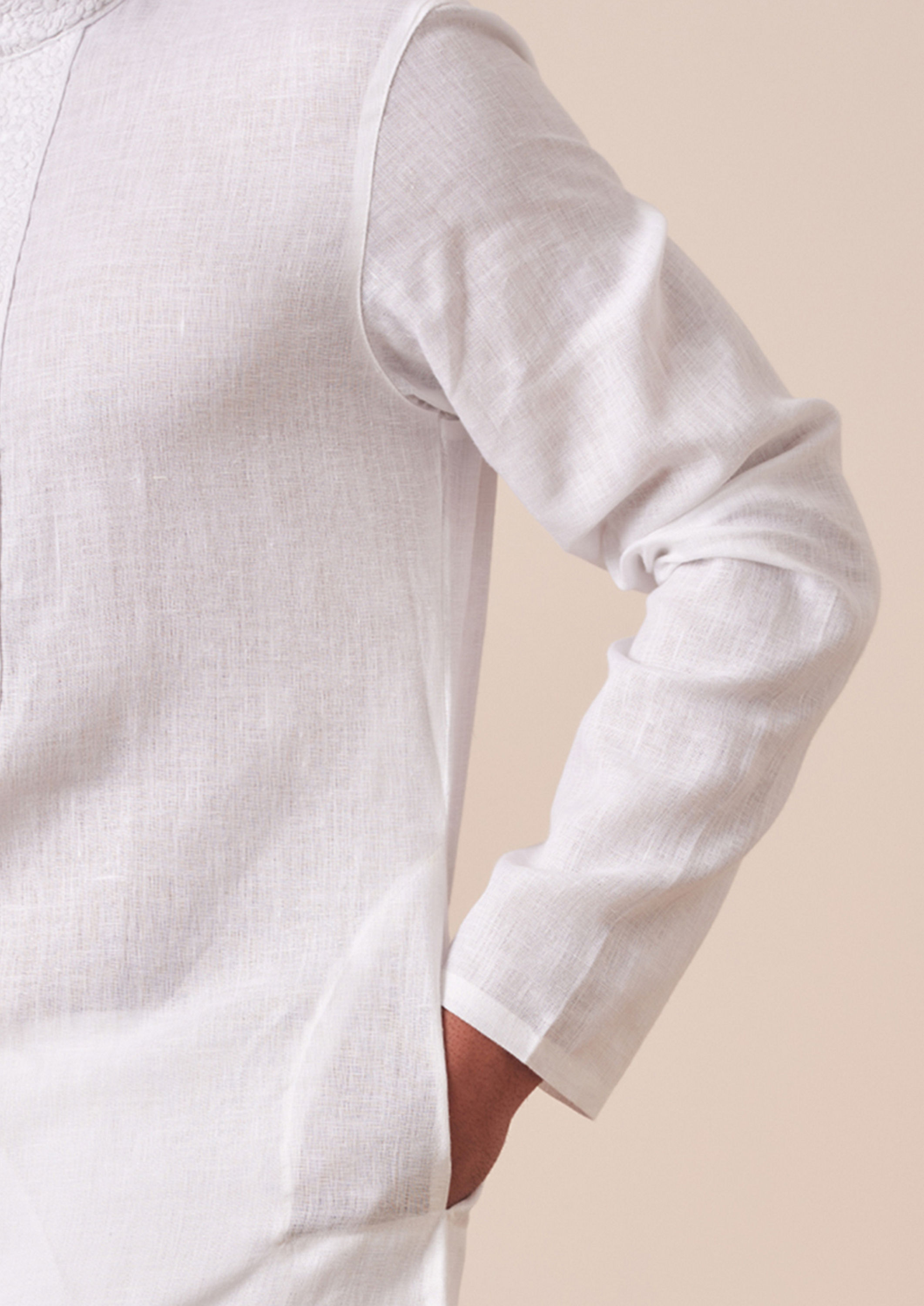 Twamev Men Sea Shell White Kurta Pajama with Kashmiri Neck