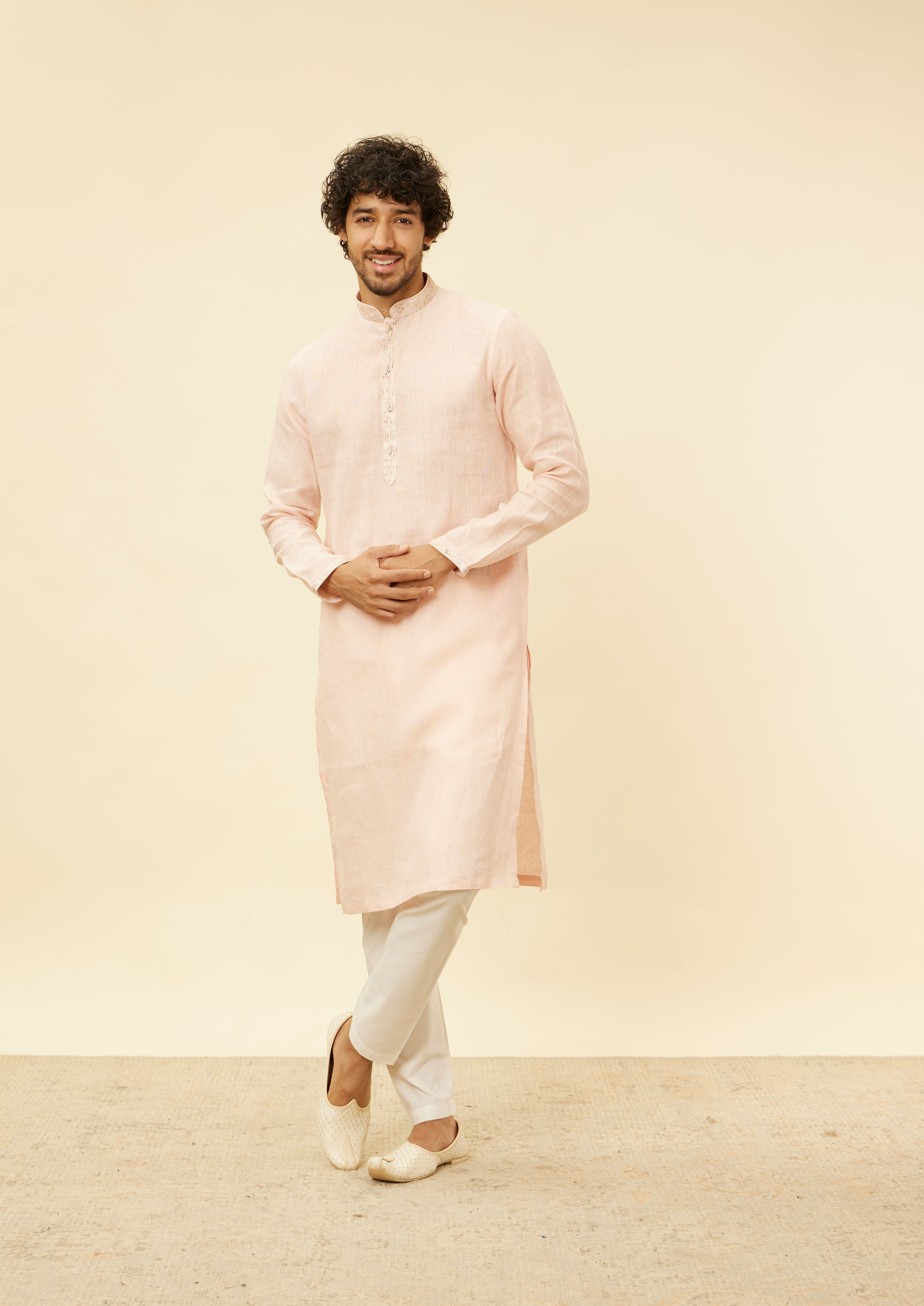 Twamev Men Dusty Pink Embroidered Linen Kurta Pajama