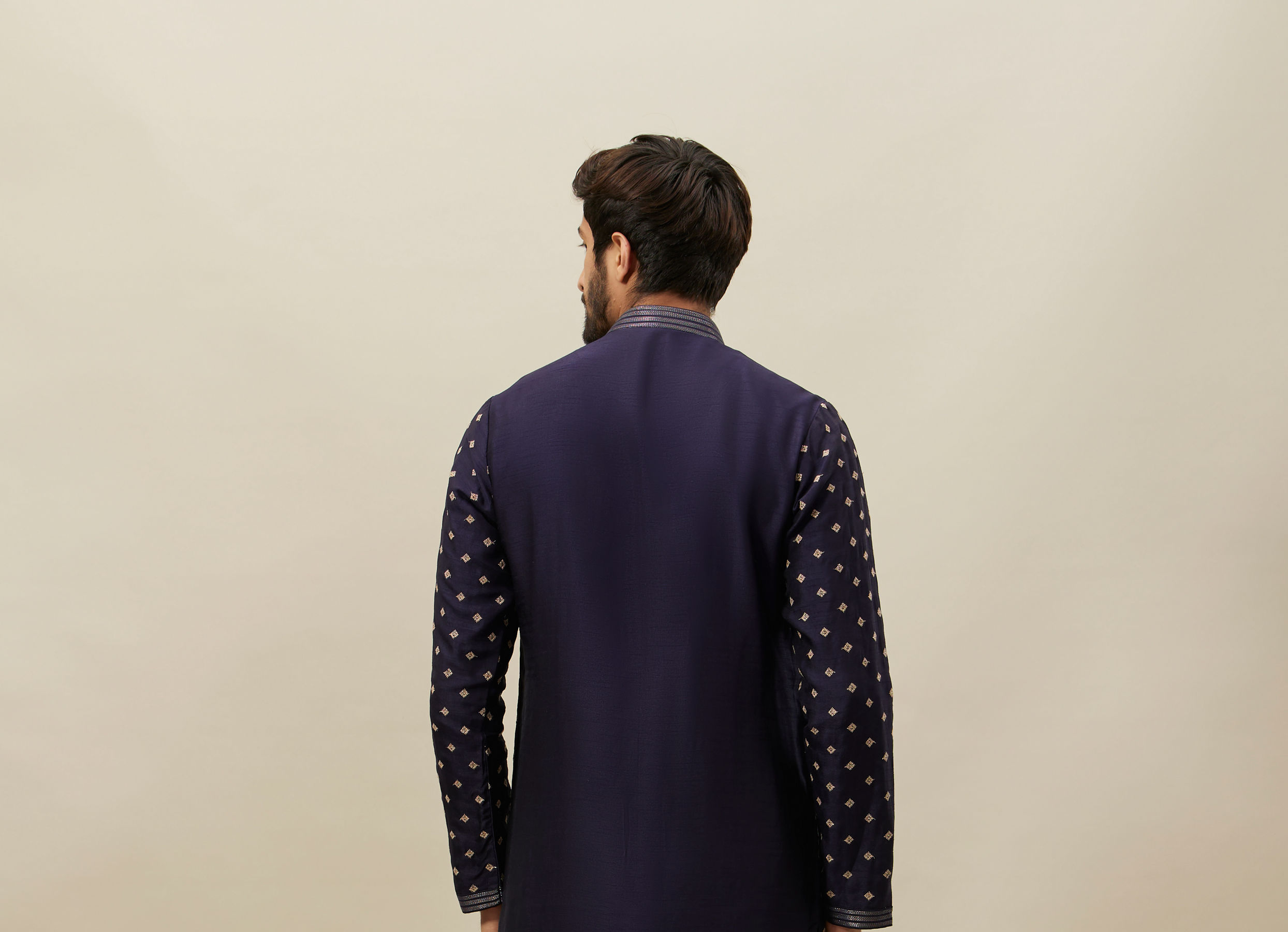 Twamev Men Dark Blue Embroidered Kurta Set