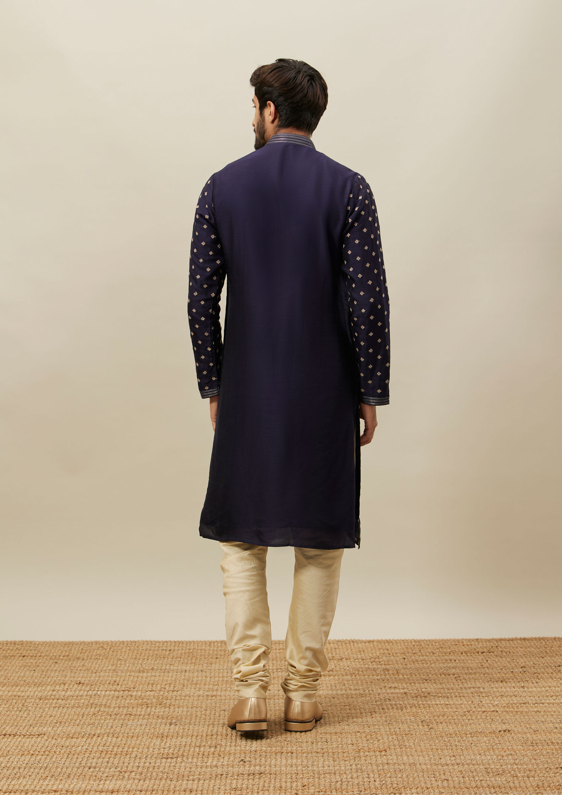 Twamev Men Dark Blue Embroidered Kurta Set