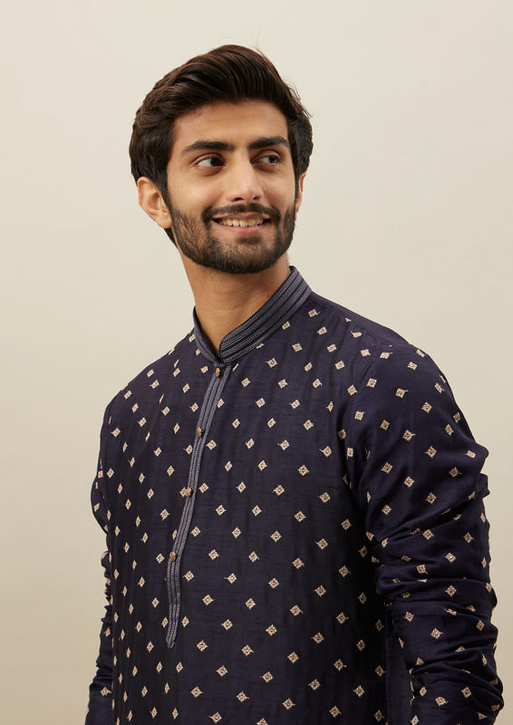 Twamev Men Dark Blue Embroidered Kurta Set