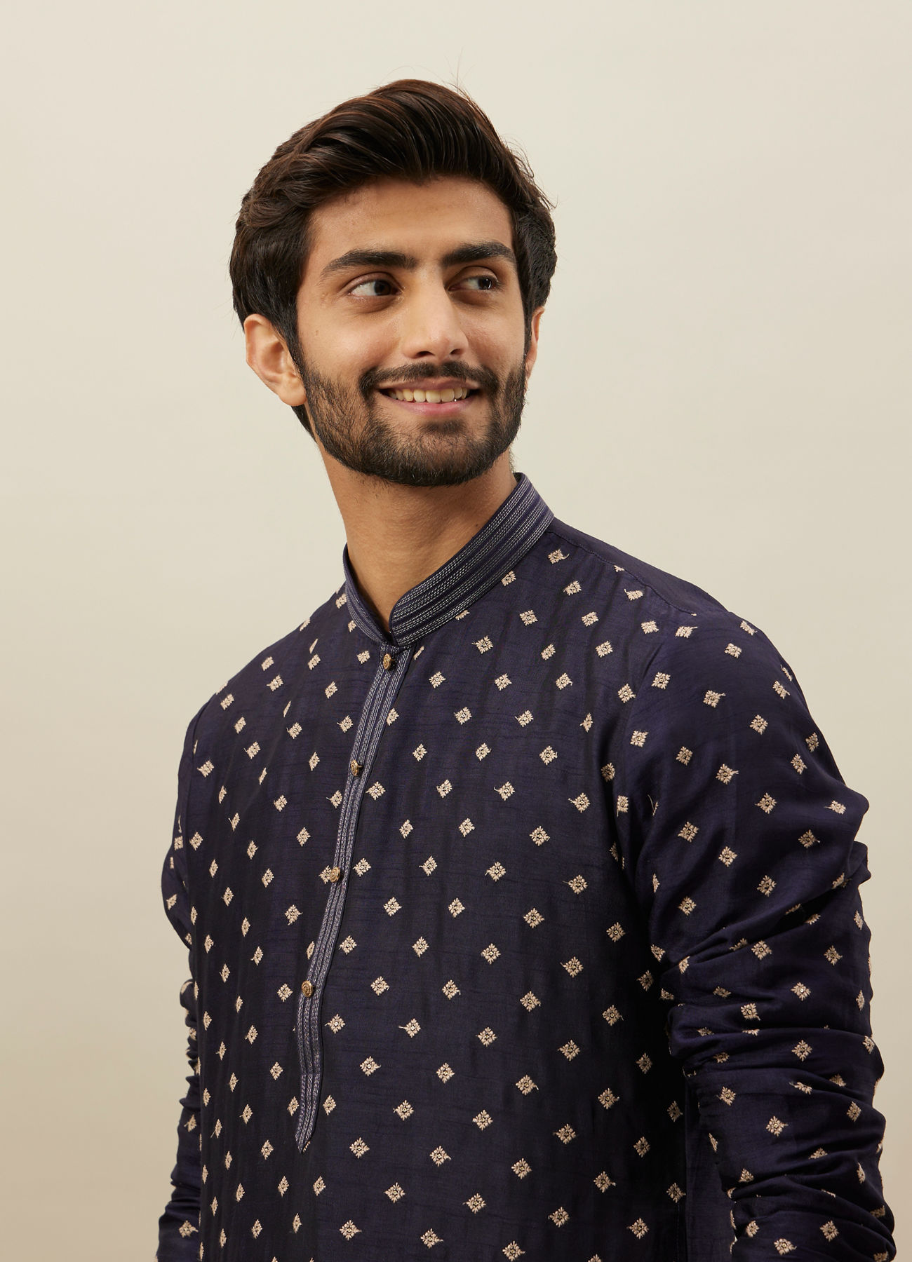 Twamev Men Dark Blue Embroidered Kurta Set