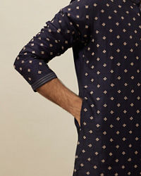 Twamev Men Dark Blue Embroidered Kurta Set
