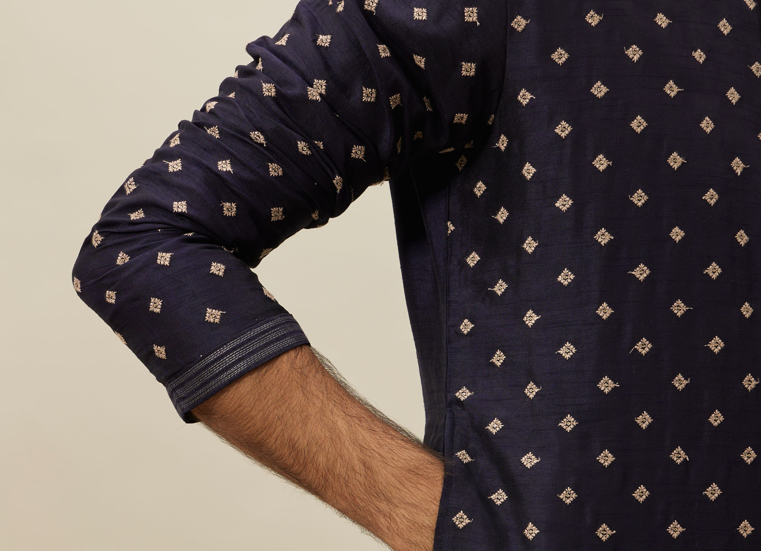 Twamev Men Dark Blue Embroidered Kurta Set