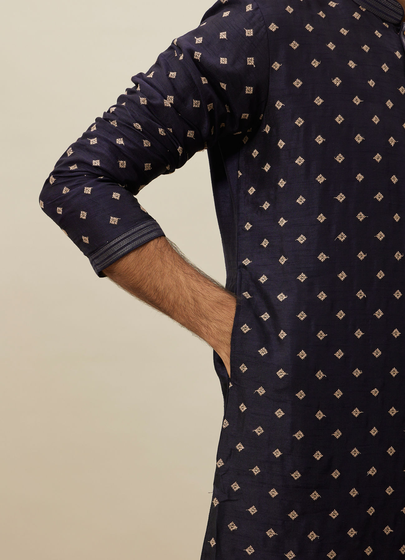 Twamev Men Dark Blue Embroidered Kurta Set