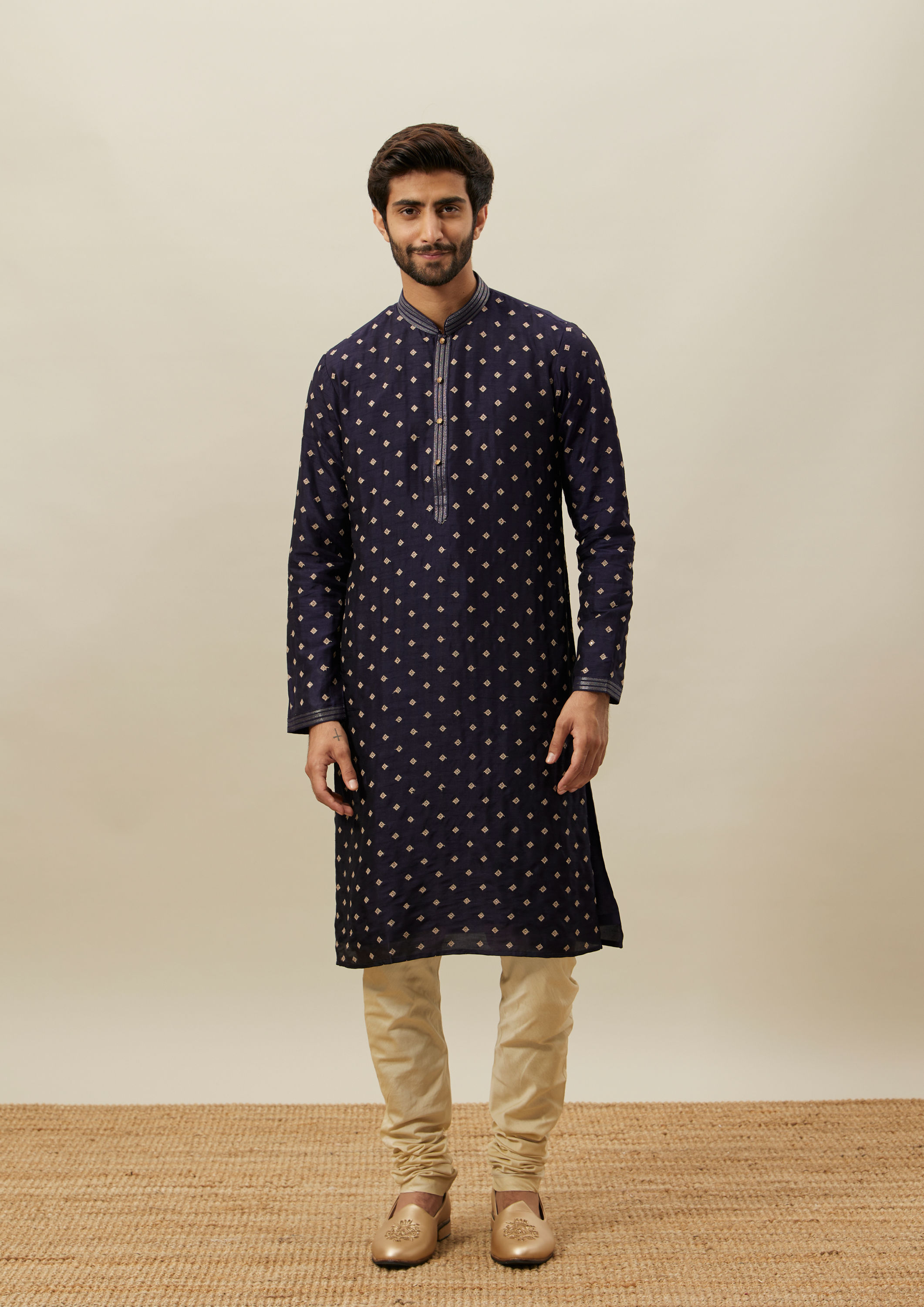 Twamev Men Dark Blue Embroidered Kurta Set