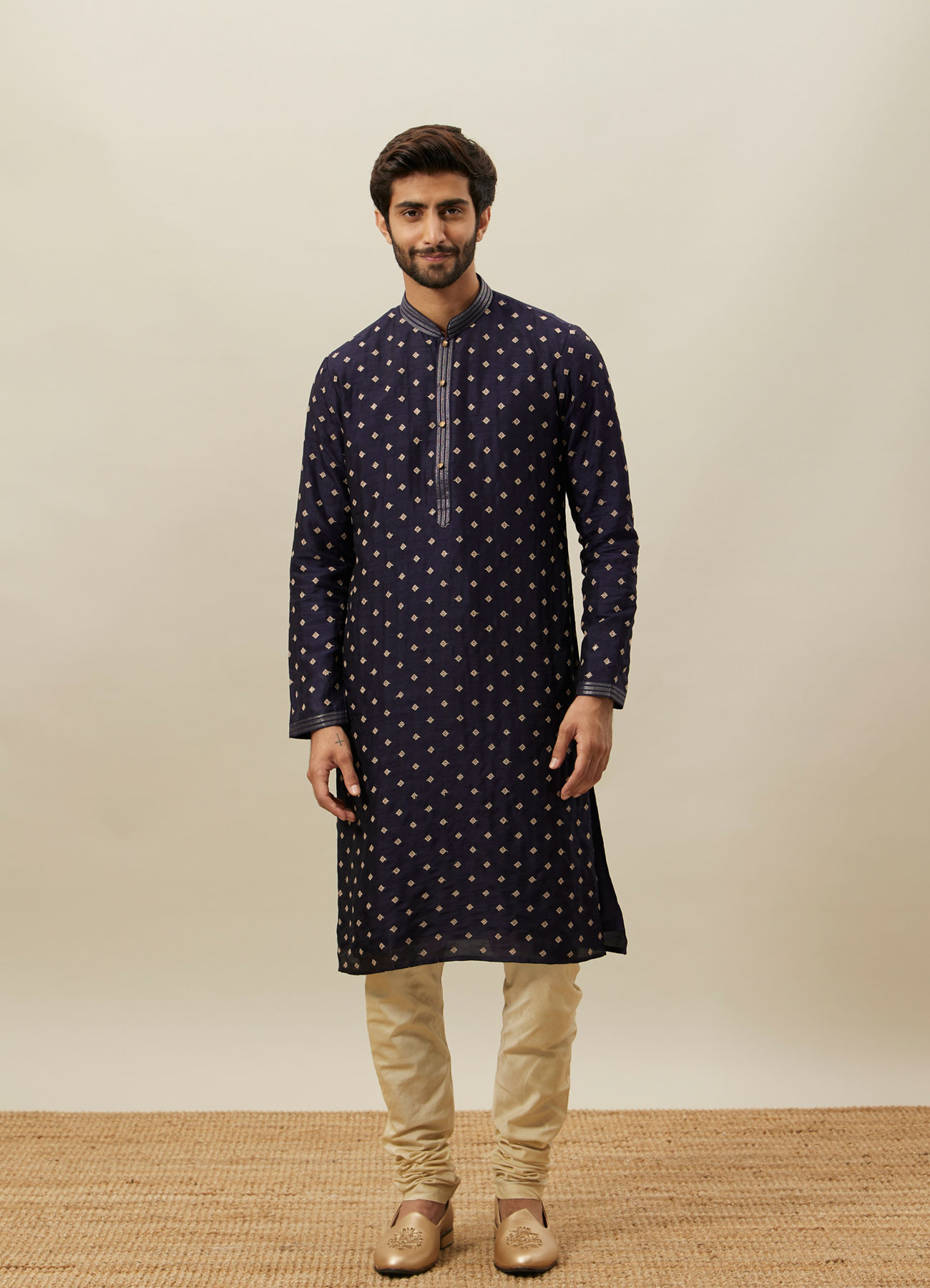 Twamev Men Dark Blue Embroidered Kurta Set