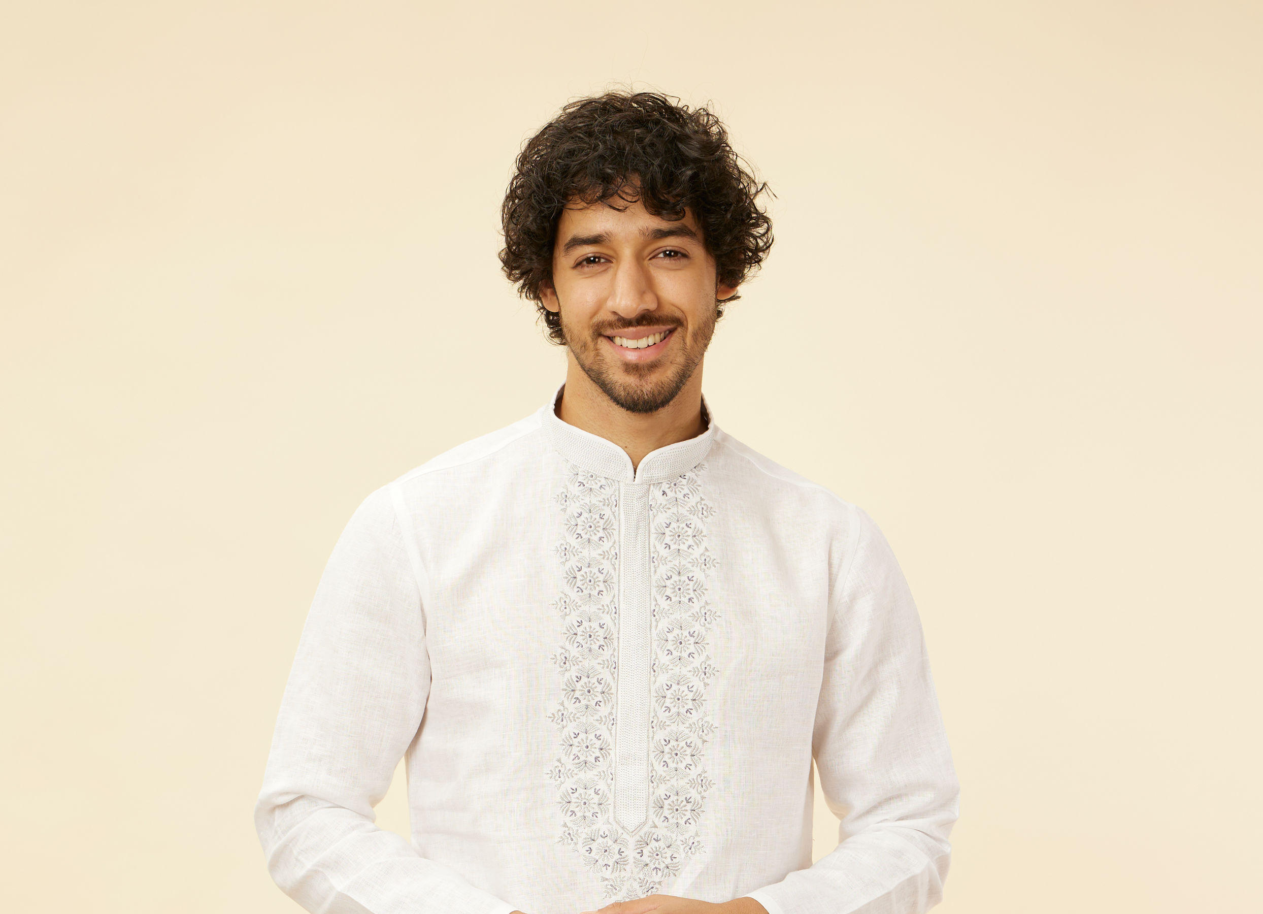 Twamev Men Zesty Zari Embroidered White Kurta Pajama