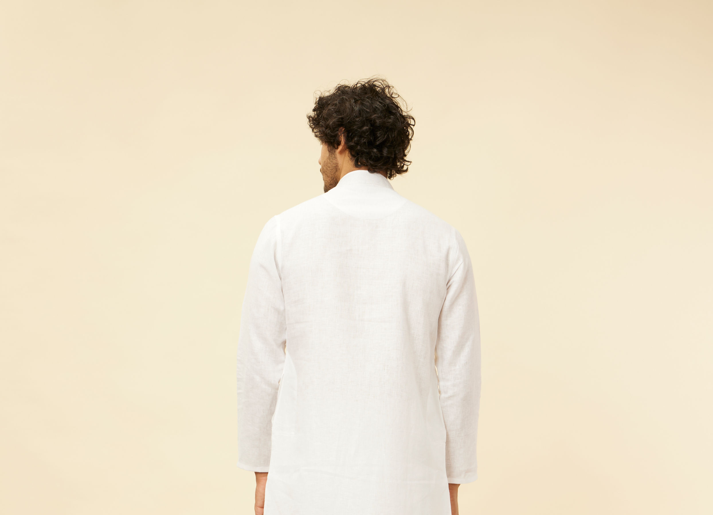 Twamev Men Zesty Zari Embroidered White Kurta Pajama
