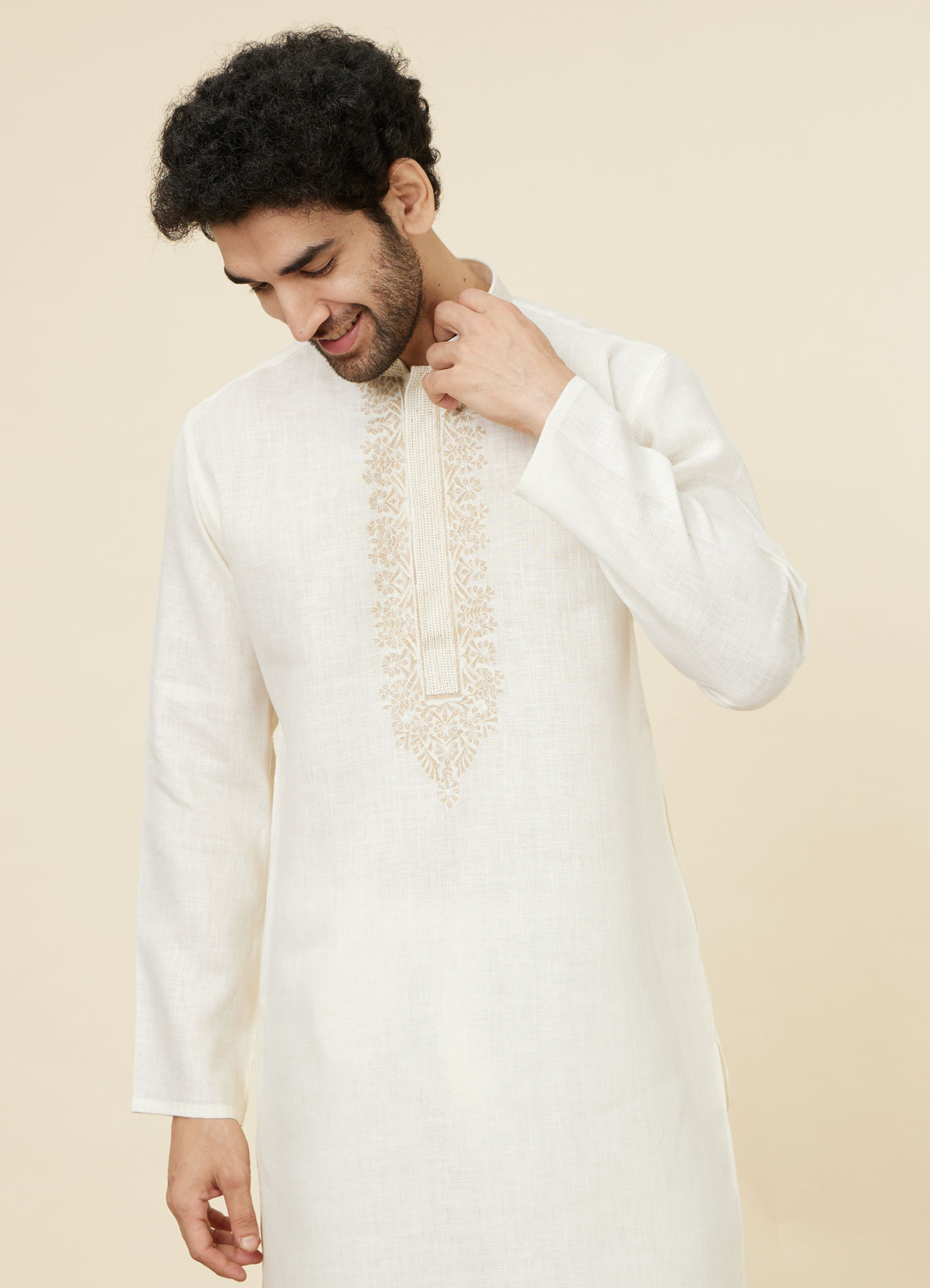 Twamev Men Ivory Linen Embroidered Kurta Set