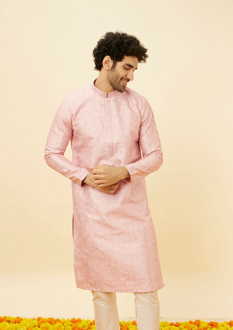 Twamev Men Amaranth Pink Bel Buti Printed Kurta