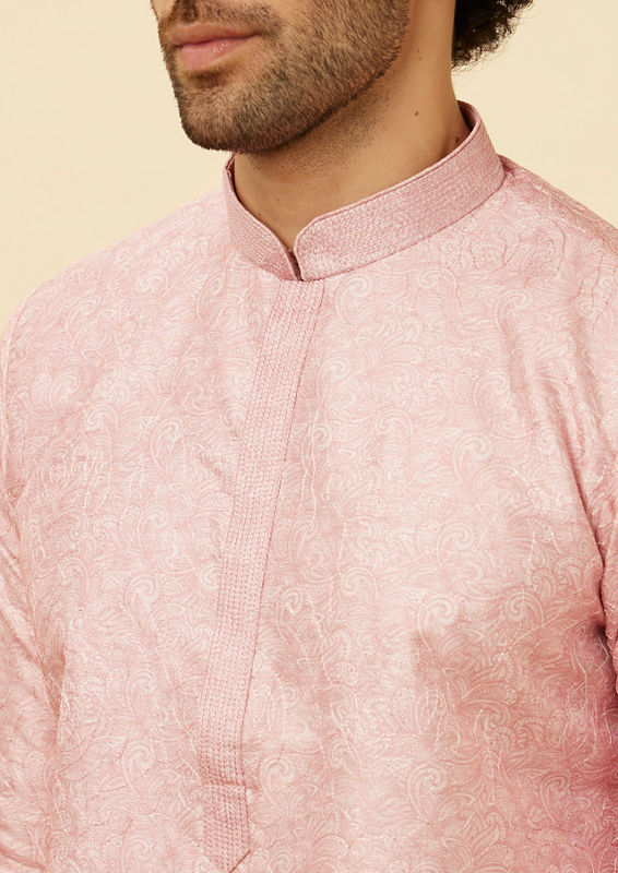 Twamev Men Amaranth Pink Bel Buti Printed Kurta