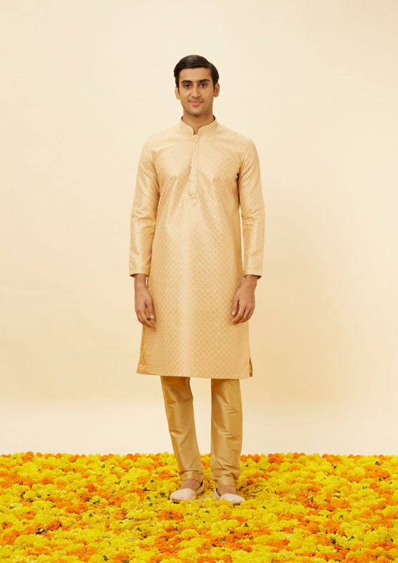Twamev Men Champagne Pink Flower Bud Patterned Kurta Set