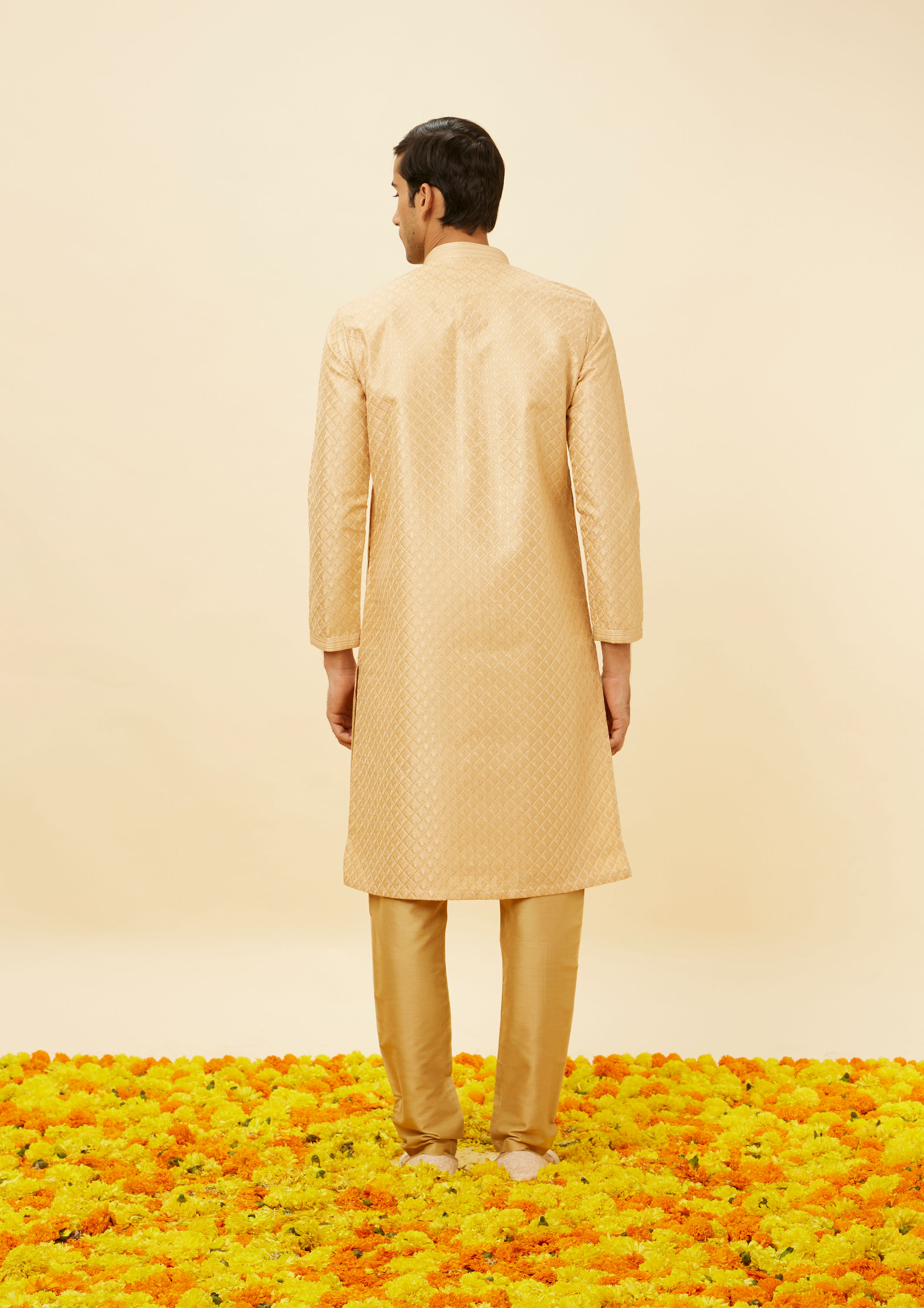Twamev Men Champagne Pink Flower Bud Patterned Kurta Set