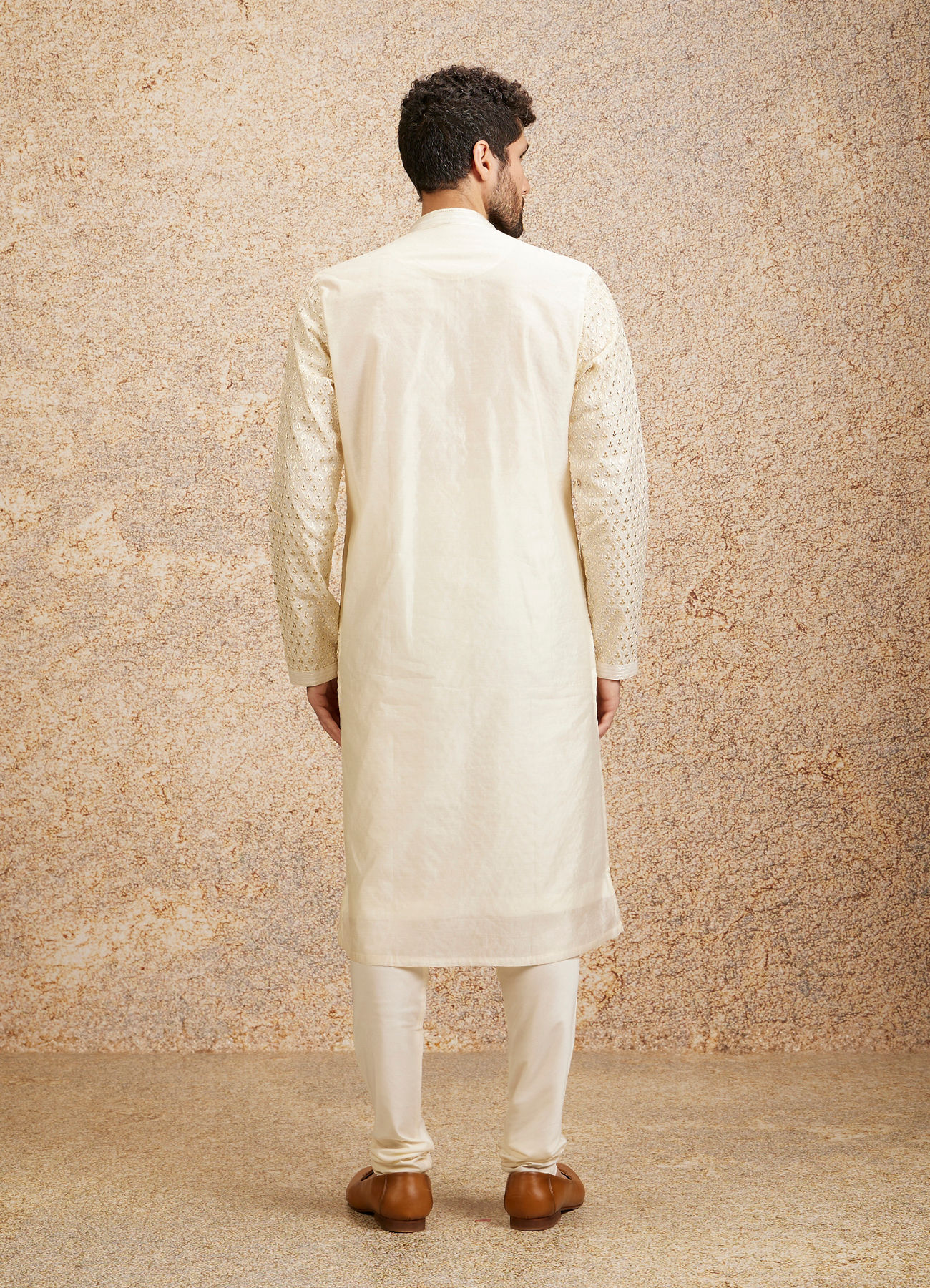 Twamev Men Cream Fern Buta Motif Patterned Kurta Set