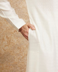 Twamev Men Embellished Warm White Kurta Pajama