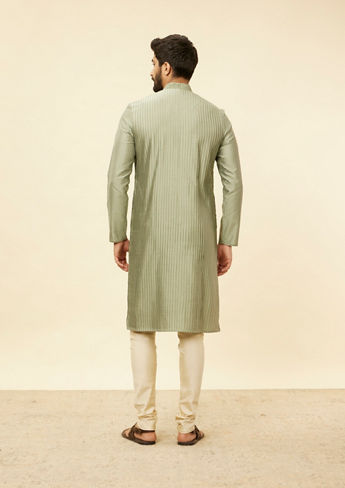 alt message - Twamev Men Emerald Elegance Kurta Pajama image number 4