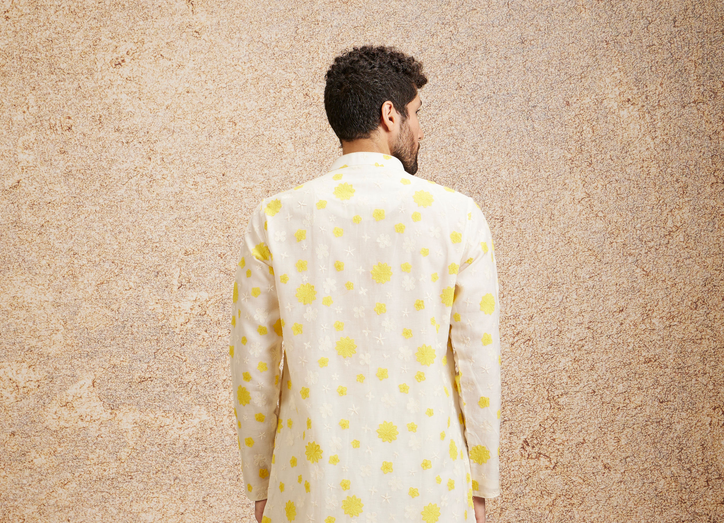 Twamev Men Cream Yellow Flower Printed Kurta Set