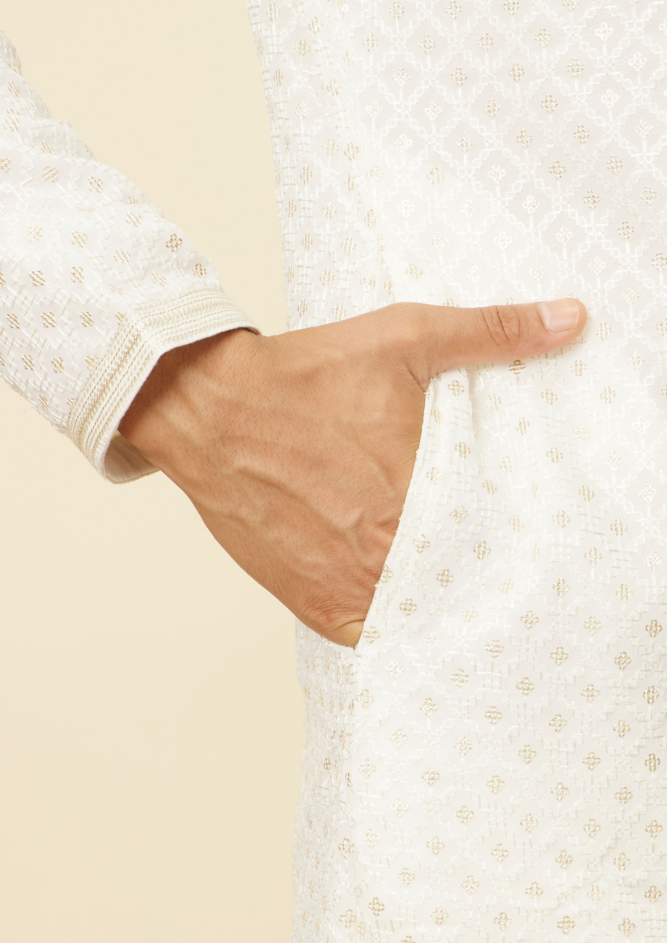 Twamev Men Cream Pink Embroidered Kurta Set
