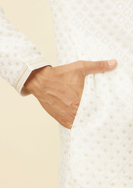 Twamev Men Cream Pink Embroidered Kurta Set