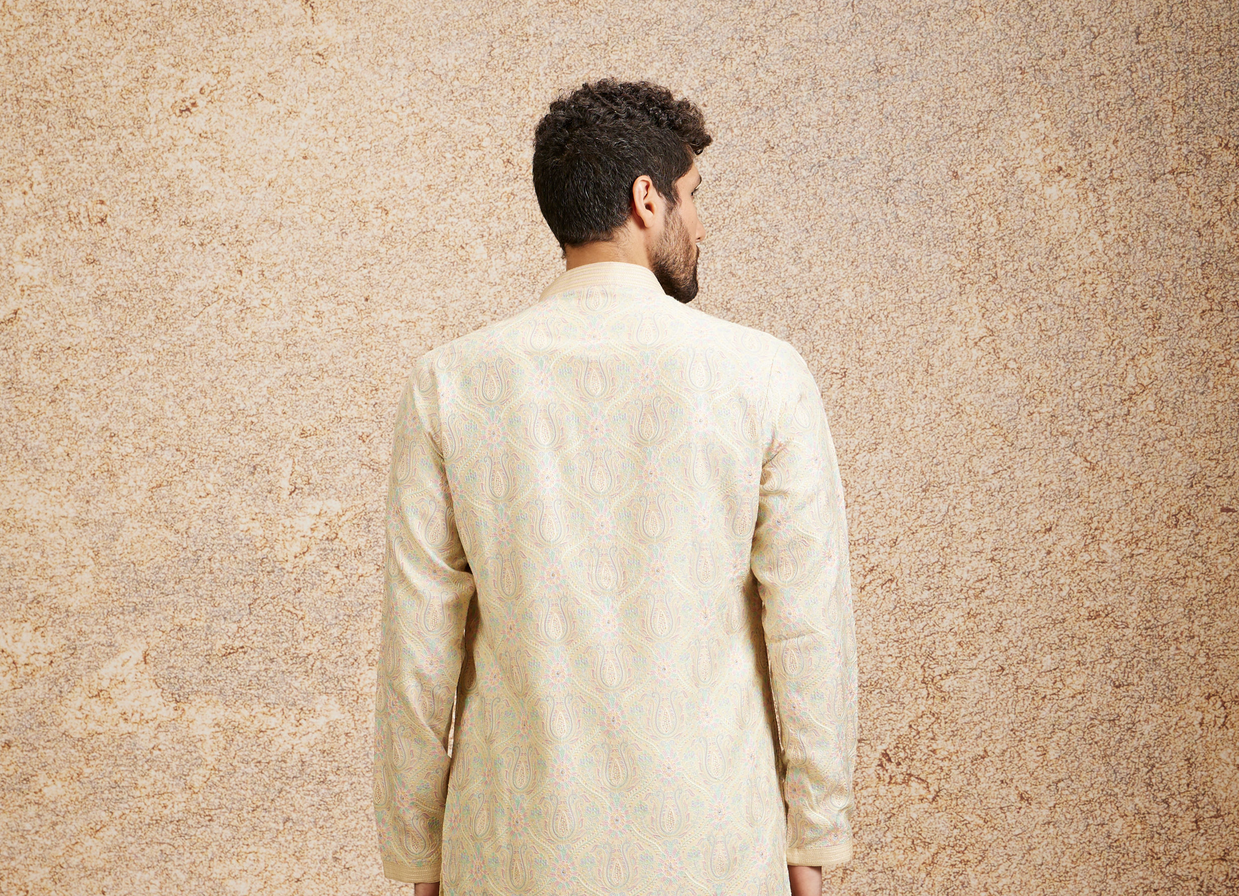 Twamev Men Peach Zari Embroidered Kurta Pajama