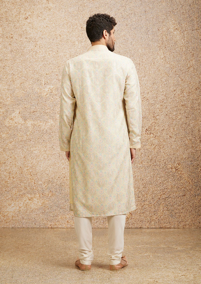 Twamev Men Peach Zari Embroidered Kurta Pajama image number 4