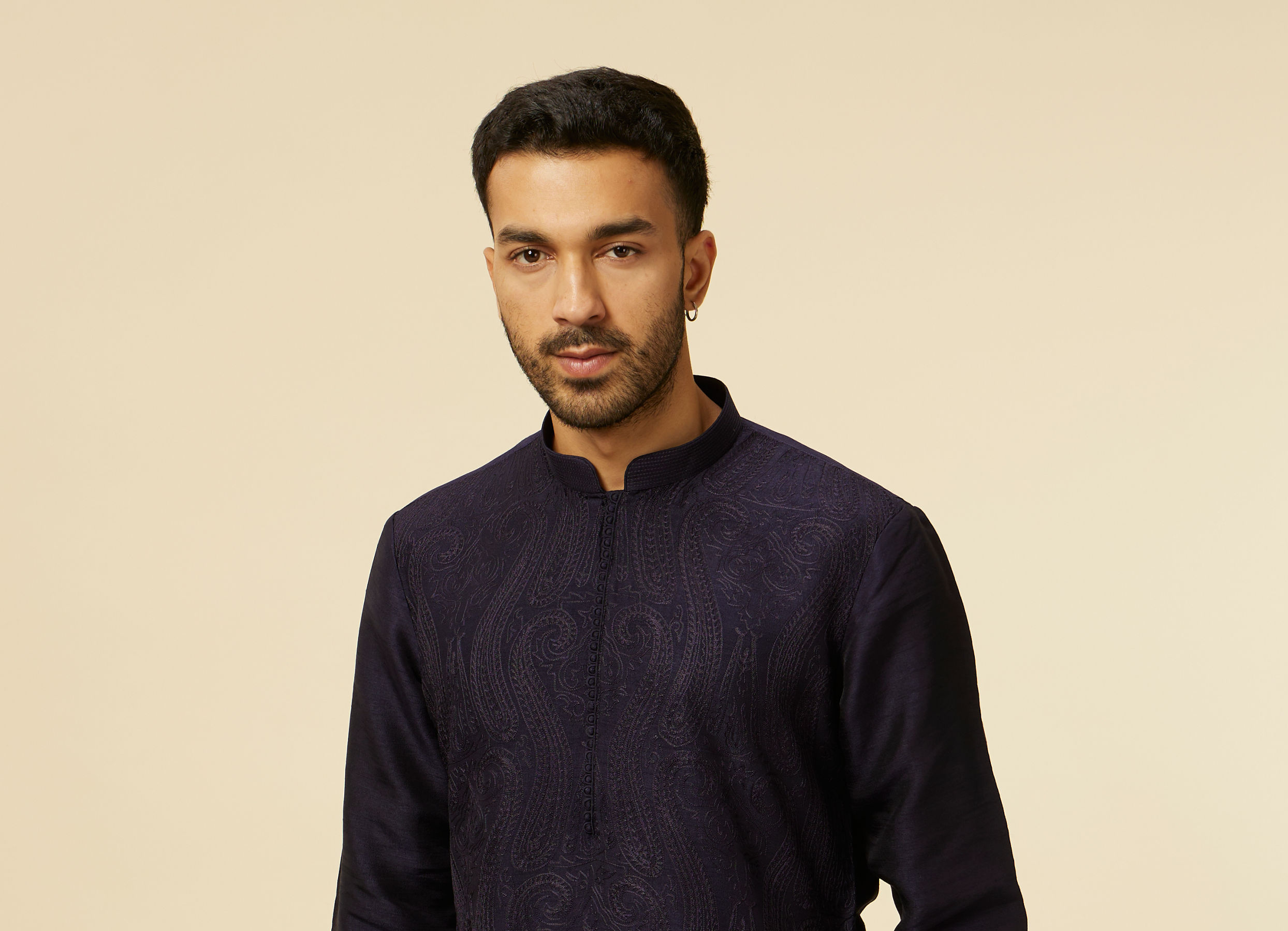 Twamev Men Dark Blue Self Patterned Kurta Set