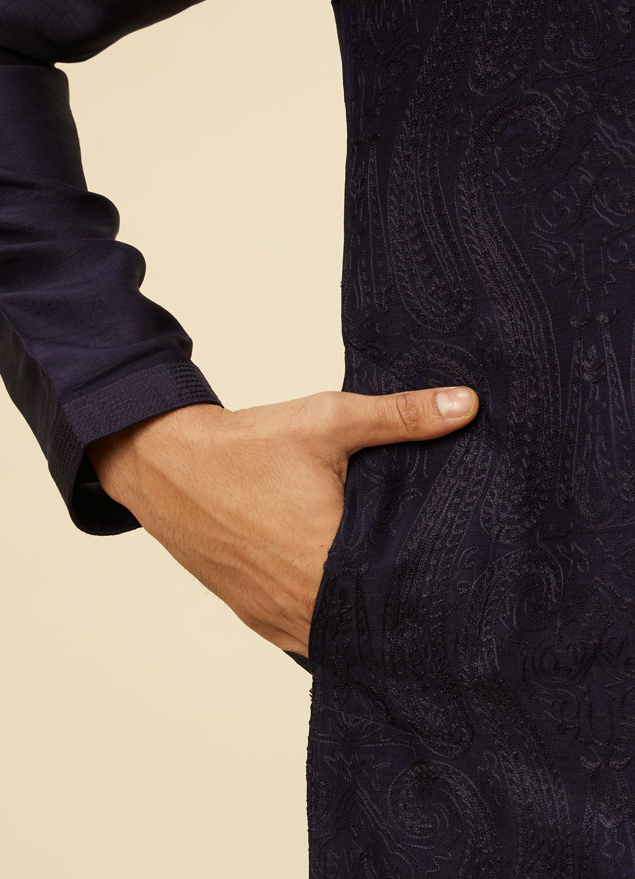 Twamev Men Dark Blue Self Patterned Kurta Set