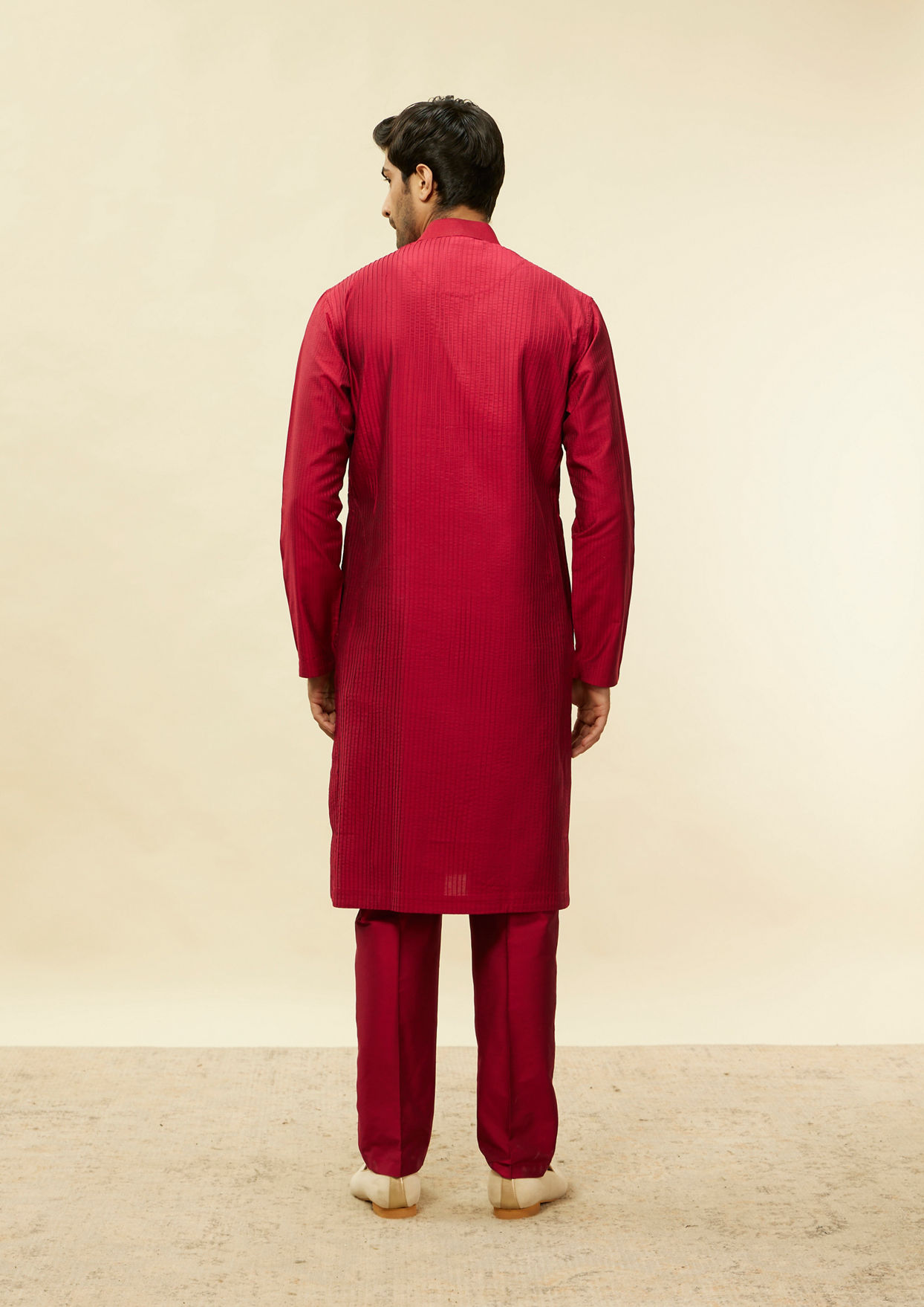 alt message - Twamev Men Timeless Red Pintex Elegance Kurta Set image number 4