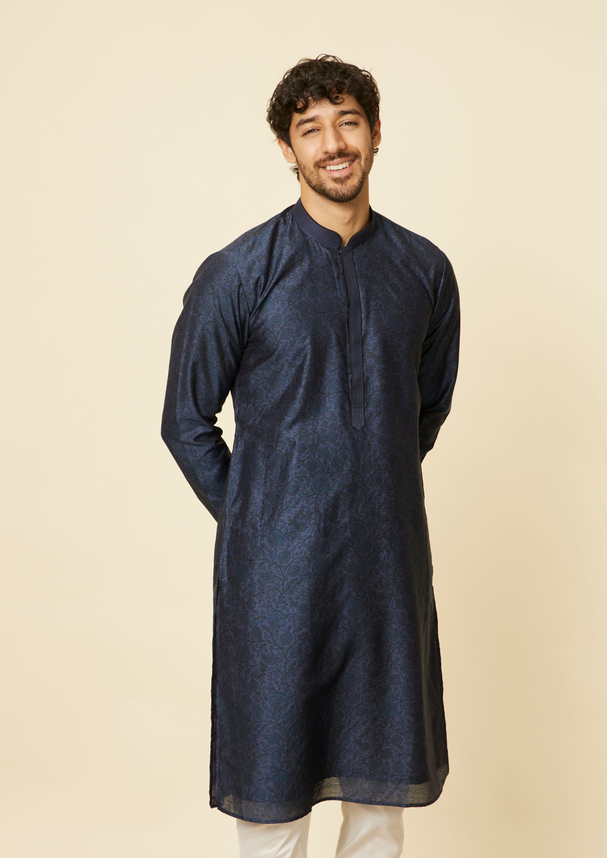Twamev Men Indigo Blue Bel Buti Patterned Kurta Set