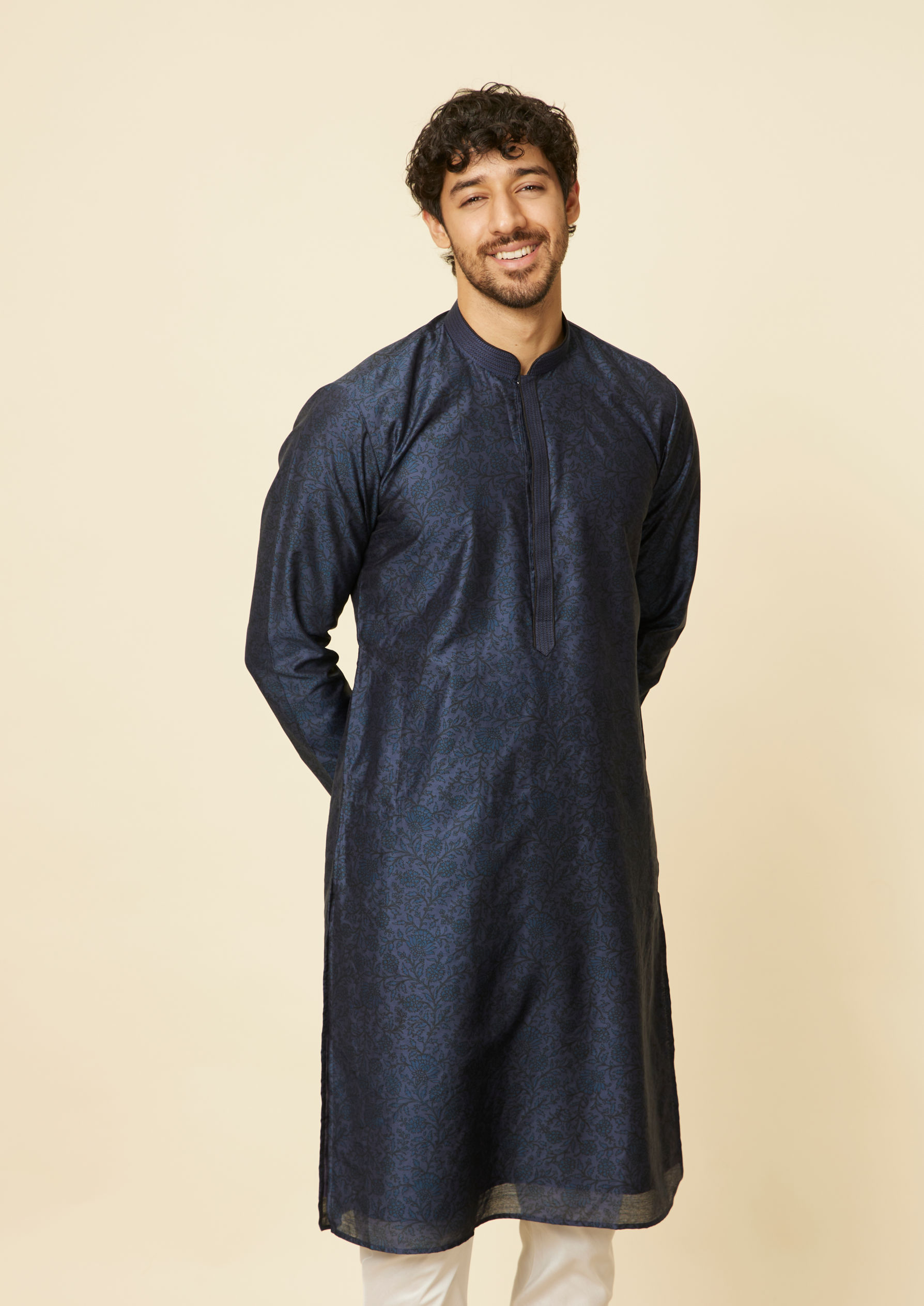 Twamev Men Indigo Blue Bel Buti Patterned Kurta Set