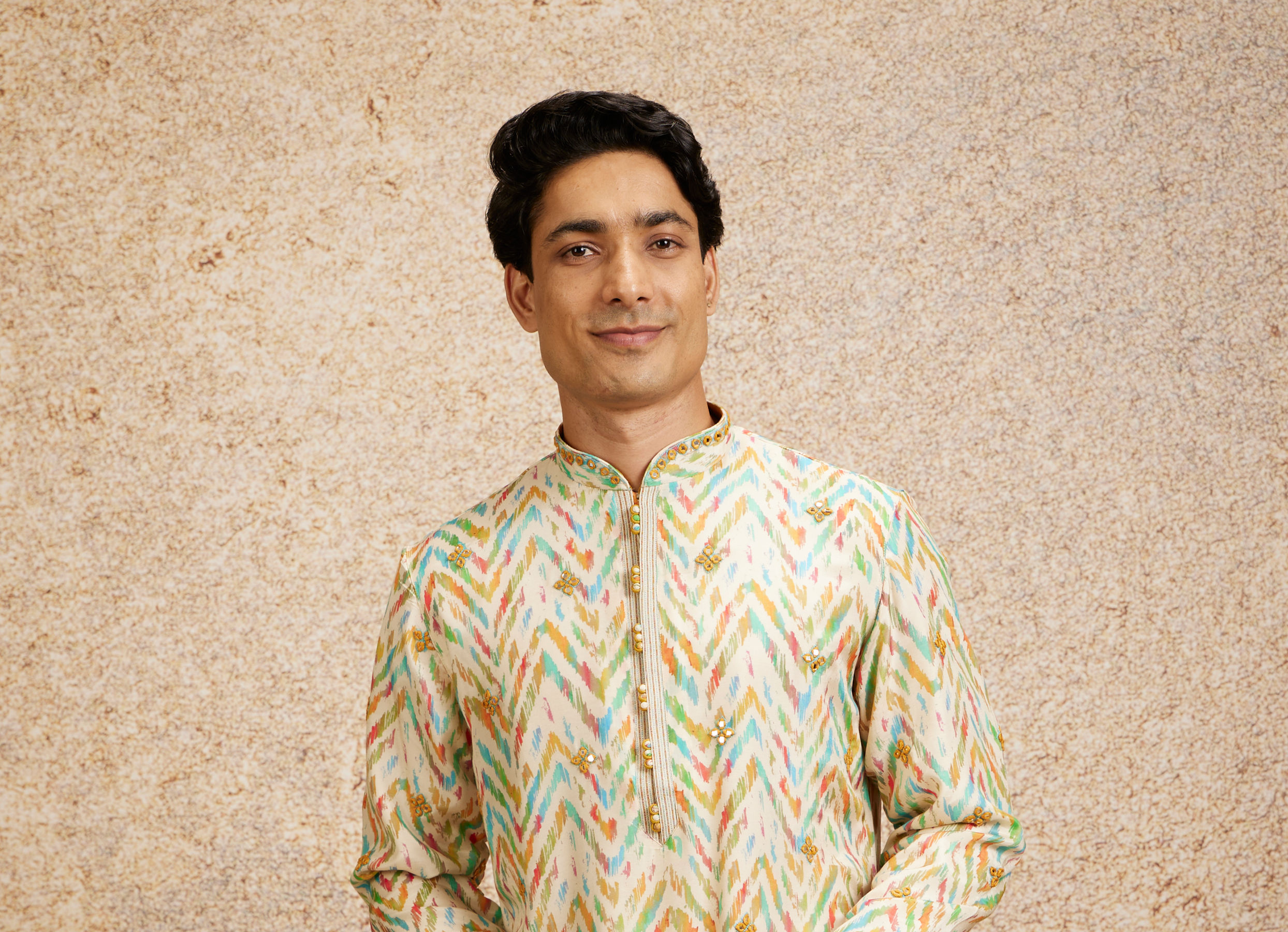 Twamev Men Beige Multicoloured Chevron Patterned Kurta Set