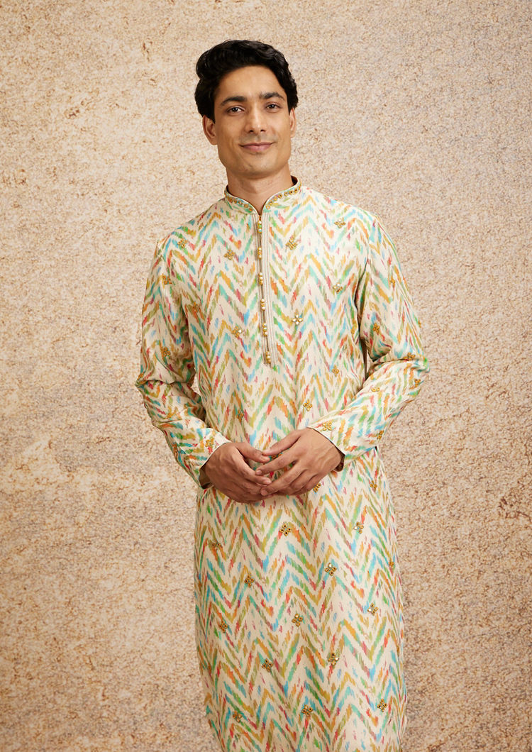 alt message - Twamev Men Beige Multicoloured Chevron Patterned Kurta Set image number 0