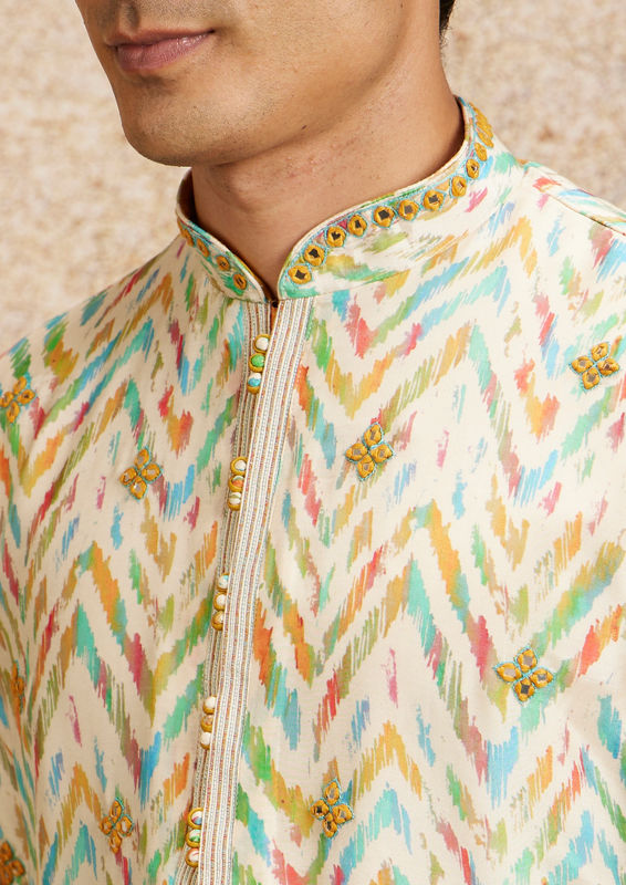 Twamev Men Beige Multicoloured Chevron Patterned Kurta Set
