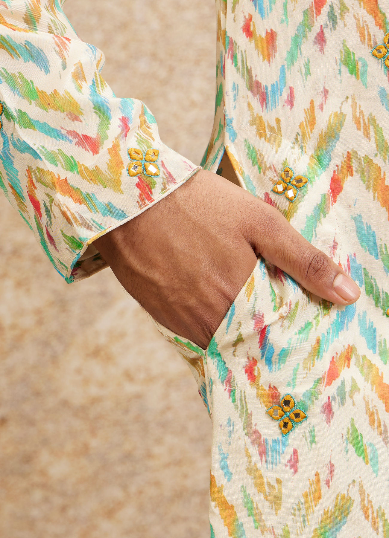 Twamev Men Beige Multicoloured Chevron Patterned Kurta Set