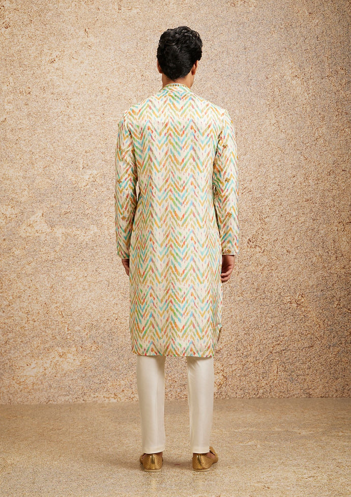 Twamev Men Beige Multicoloured Chevron Patterned Kurta Set