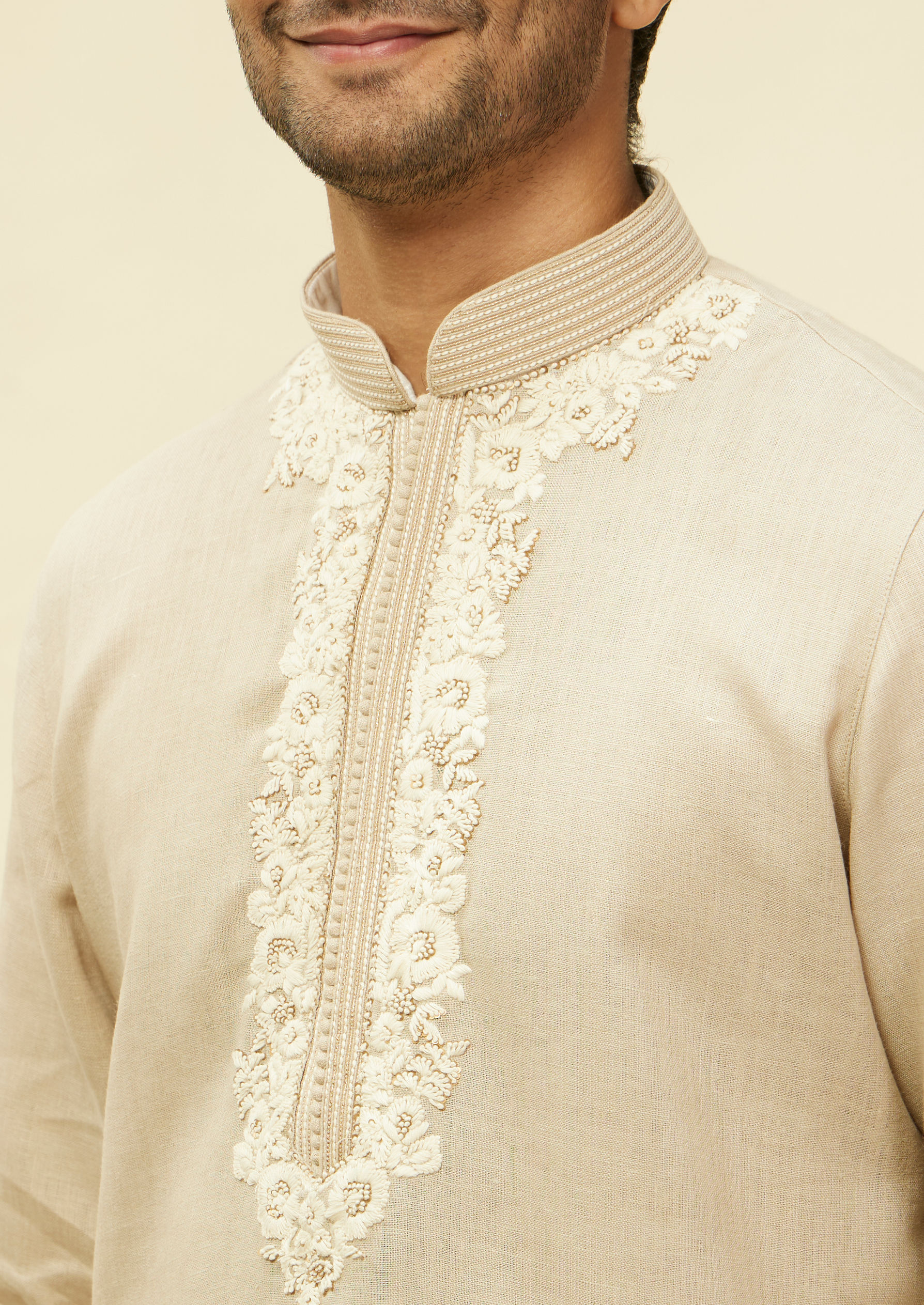 Twamev Men Natural Floral Thread Linen Kurta Set