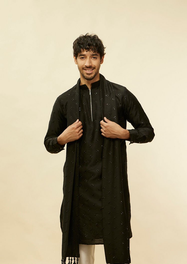 alt message - Twamev Men Rich Sequin Affair in Black Kurta Set image number 0