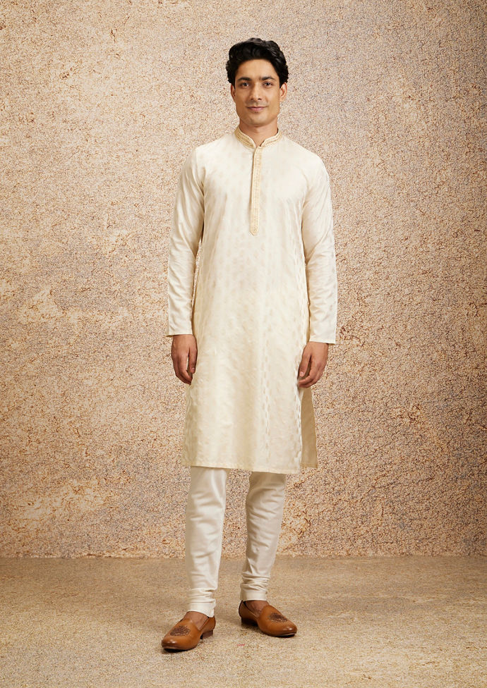 Twamev Men Cream Hued Handsome Embroidery Kurta Pajama