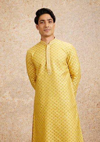 alt message - Twamev Men Mustard Yellow Jaal Patterned Kurta Set image number 0