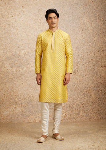 alt message - Twamev Men Mustard Yellow Jaal Patterned Kurta Set image number 2